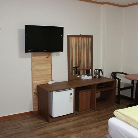 Hyundai Tourist Hotel Čedžu Exteriér fotografie