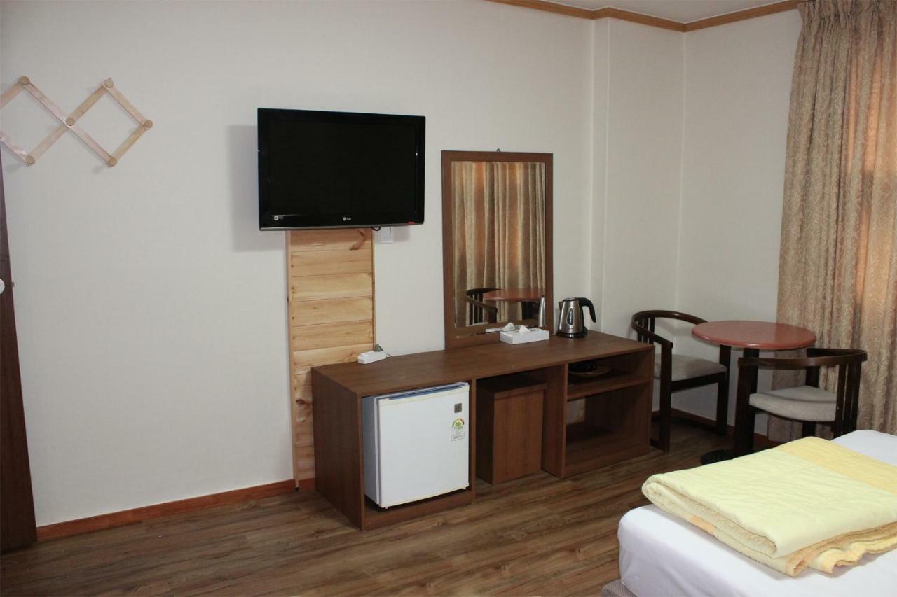 Hyundai Tourist Hotel Čedžu Exteriér fotografie